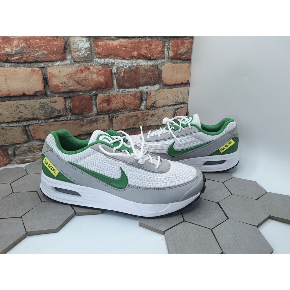 Nike Air Max Verse Oregon "Sco Ducks" White Apple Green Gray Men's Size 11 Ncaa